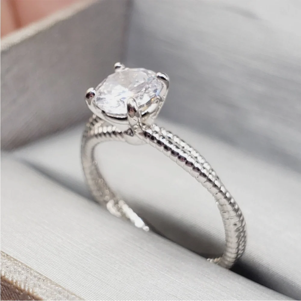 Round Cut Diamond Simulant Rhodium Plated Silver Tone Solitaire Cable Rope Ring